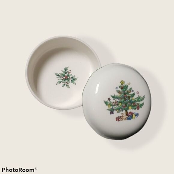 𝅺NIKKO CHRISTMAS TREE BOWL WITH LID - Picture 1 of 7